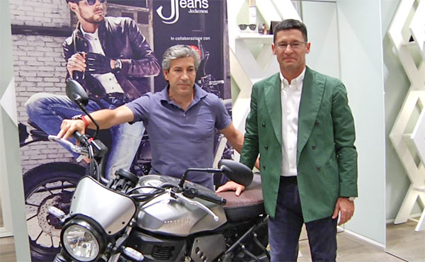 Jeckerson lancia J Jeans sulla Yamaha