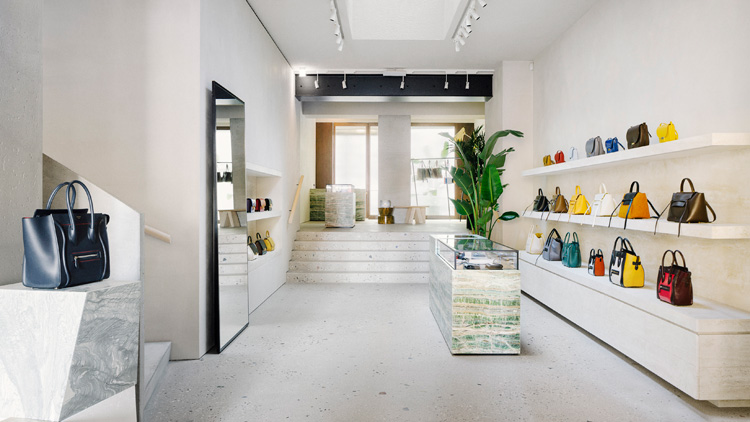 Céline raddoppia in via Montenapoleone