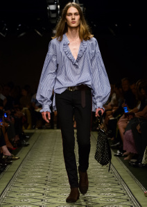 Burberry September 2016 Collection - Look 11