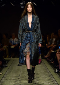 Burberry September 2016 Collection - Look 17