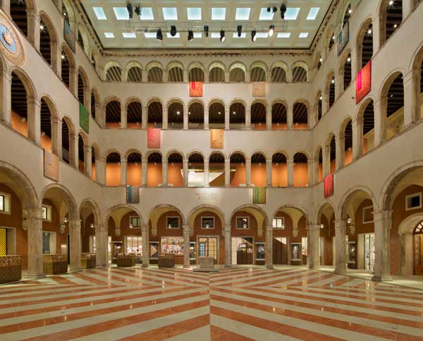 Dfs (Lvmh) alza il sipario sul Fondaco del lusso