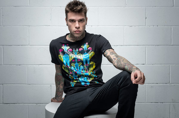 Fedez e Replay insieme per una capsule