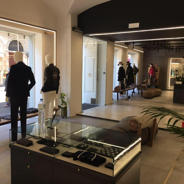 Riapre la boutique Fagni a Pistoia