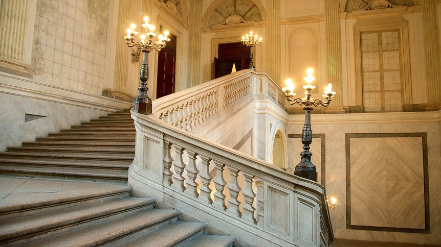 Palazzo Reale celebra con una mostra la moda italiana
