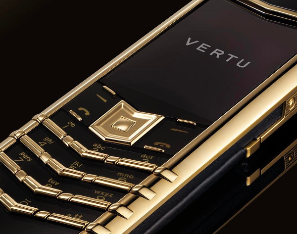 Vertu si spegne. Chiusa la manifattura Uk