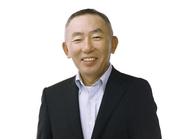 Fast Retailing (Uniqlo), il presidente si ritira