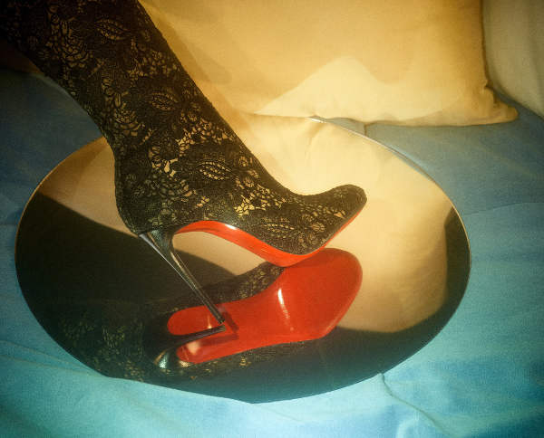 Suola rossa, Louboutin inciampa alla Corte Ue
