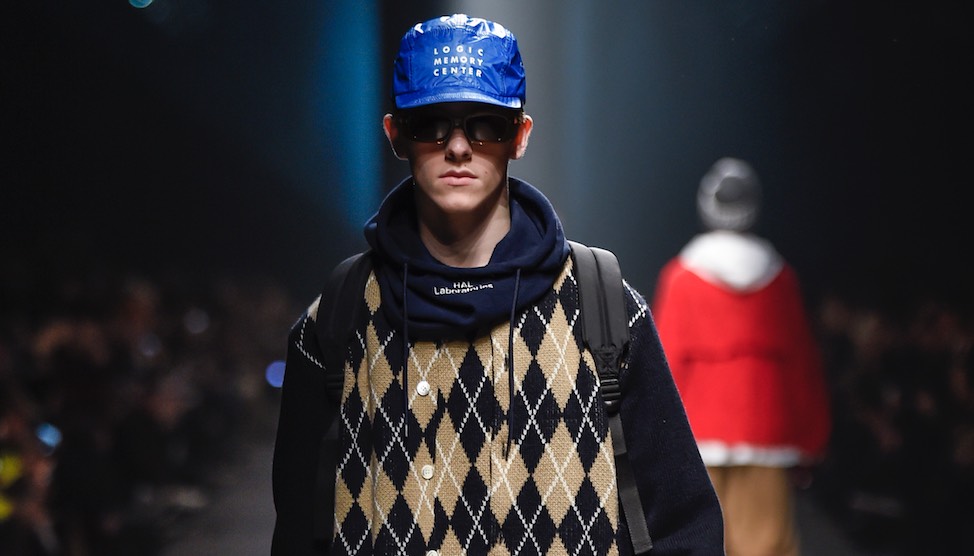 Undercover cambia sesso, ora spinge sul menswear