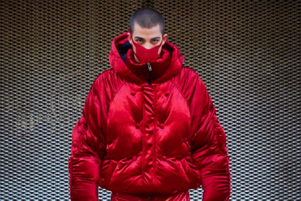 Yezael scalda i motori per Milano Moda Uomo