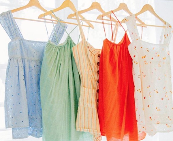 Moda Usa, è caccia agli abbonati. Da Urban Outfitters 6 capi al mese