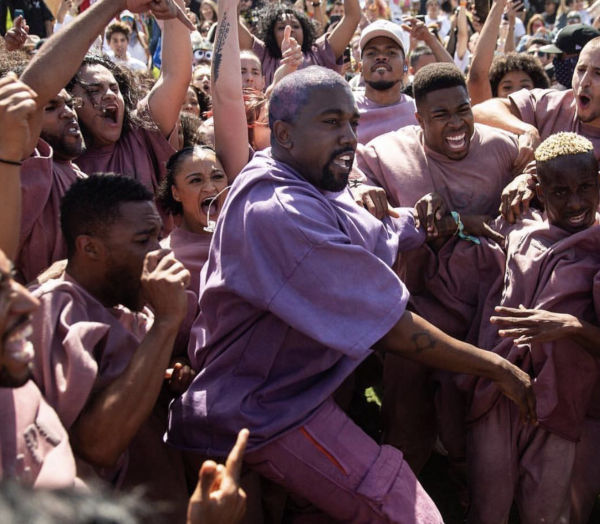 Kanye West, i Sunday Service diventano moda