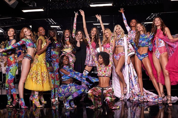 Fine di un’epoca: gli angeli di Victoria’s Secret non sfilano più