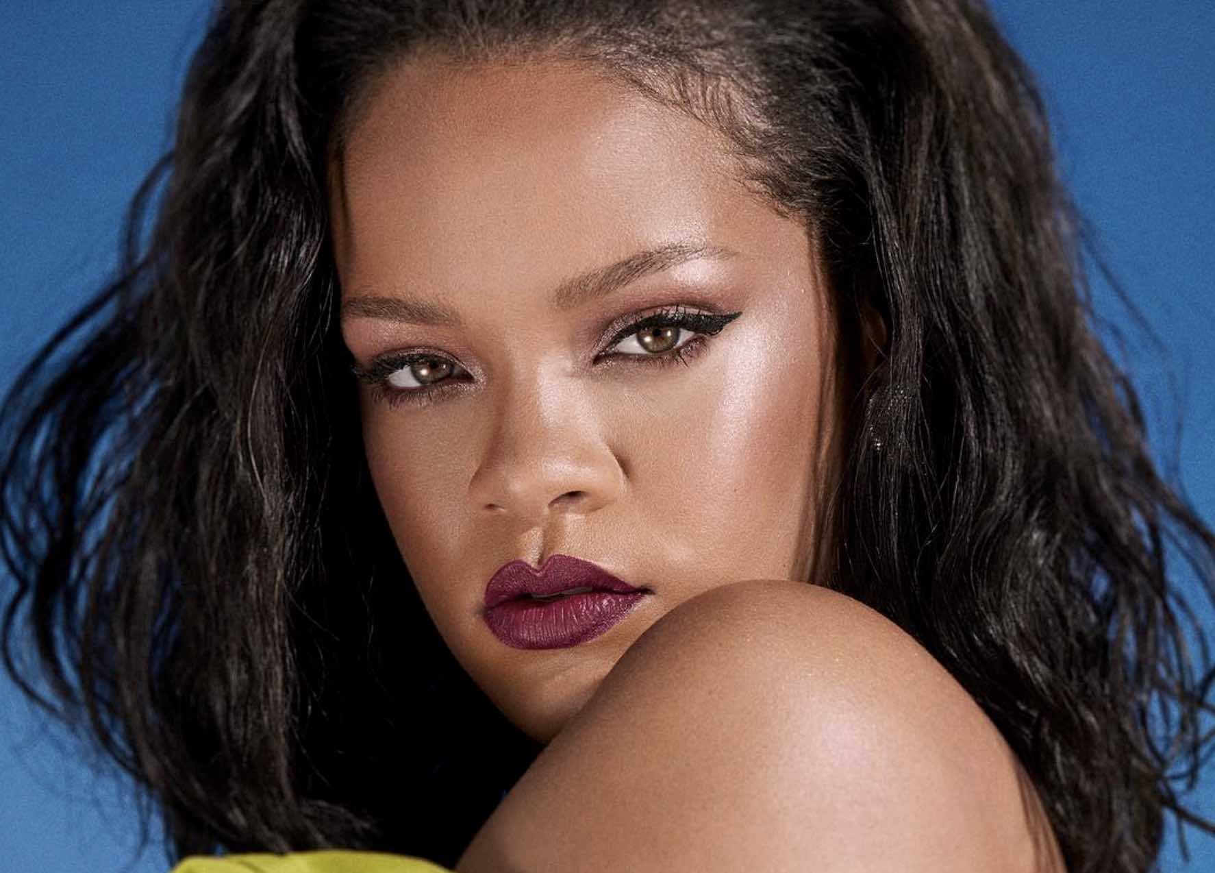 Rihanna ti sequestra il cellulare durante la sfilata