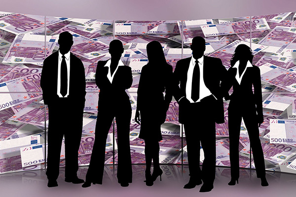 Crescono gli stipendi lusso e tessile. Ma non quelli dei manager