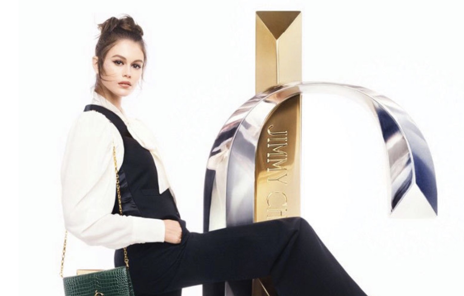 Hong Kong e Cina rallentano i conti Versace