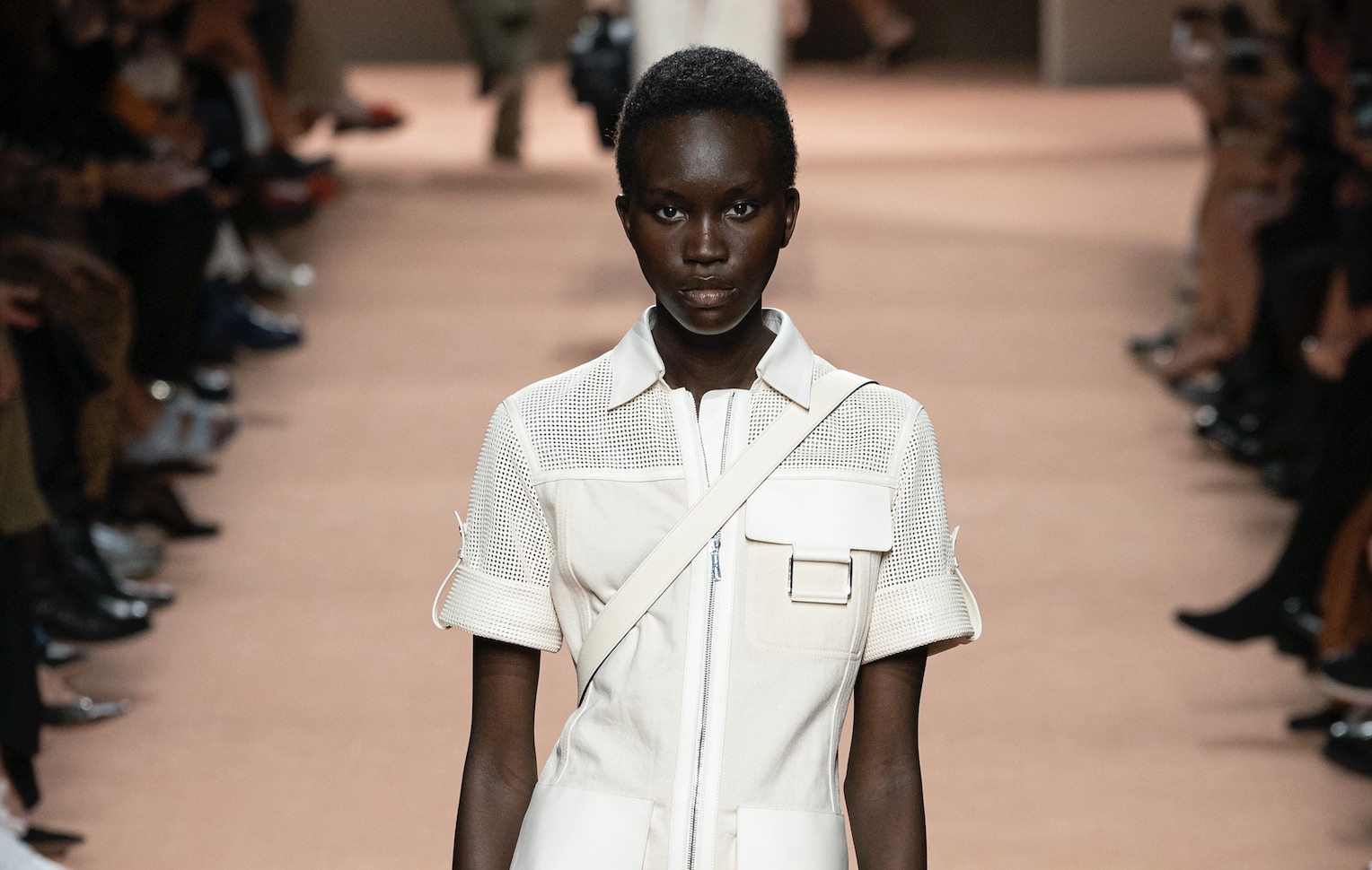Anche Hermès presenterà la cruise fuori porta