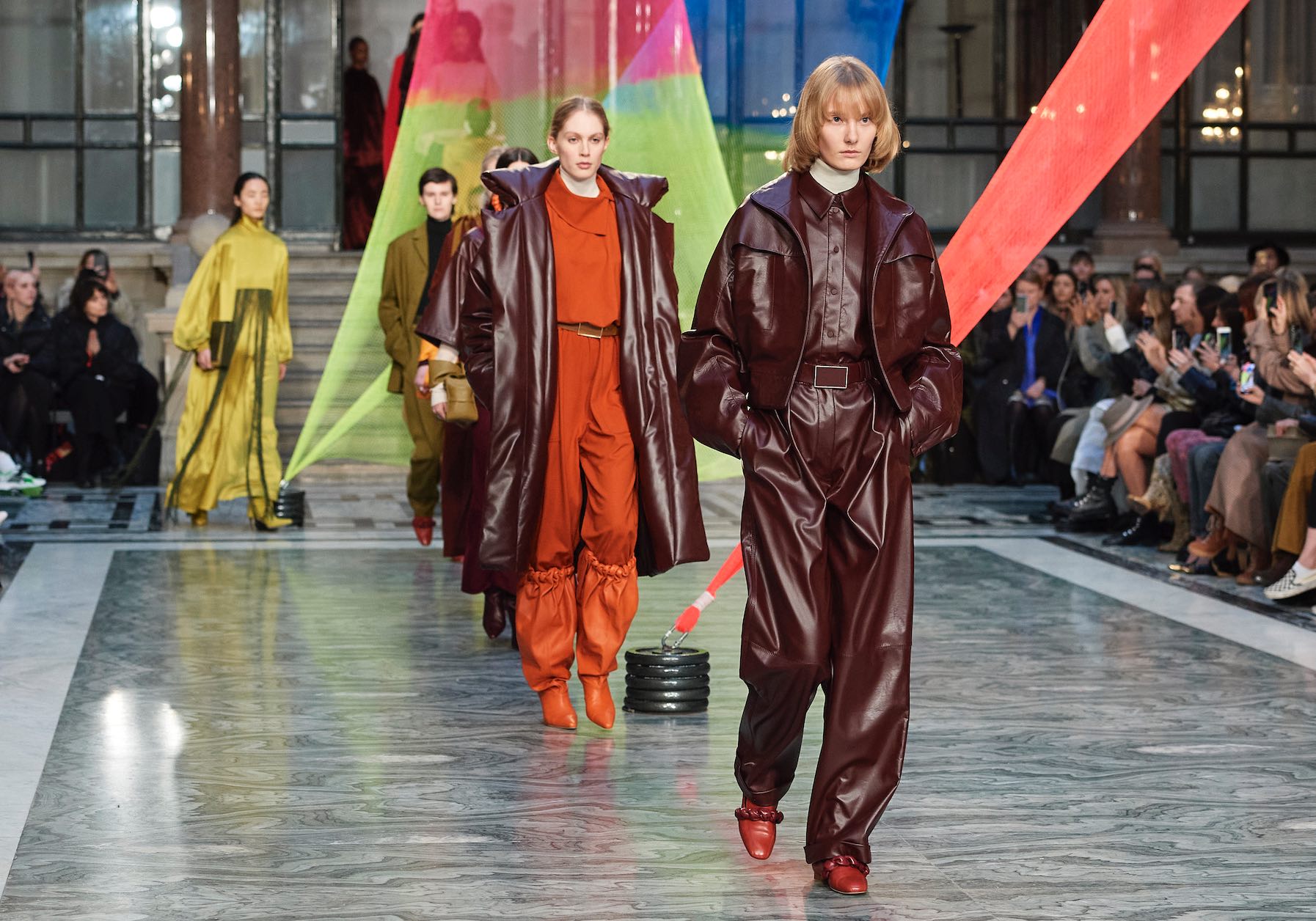Londra e Ny scendono in campo: sistema moda da cambiare (e rallentare)