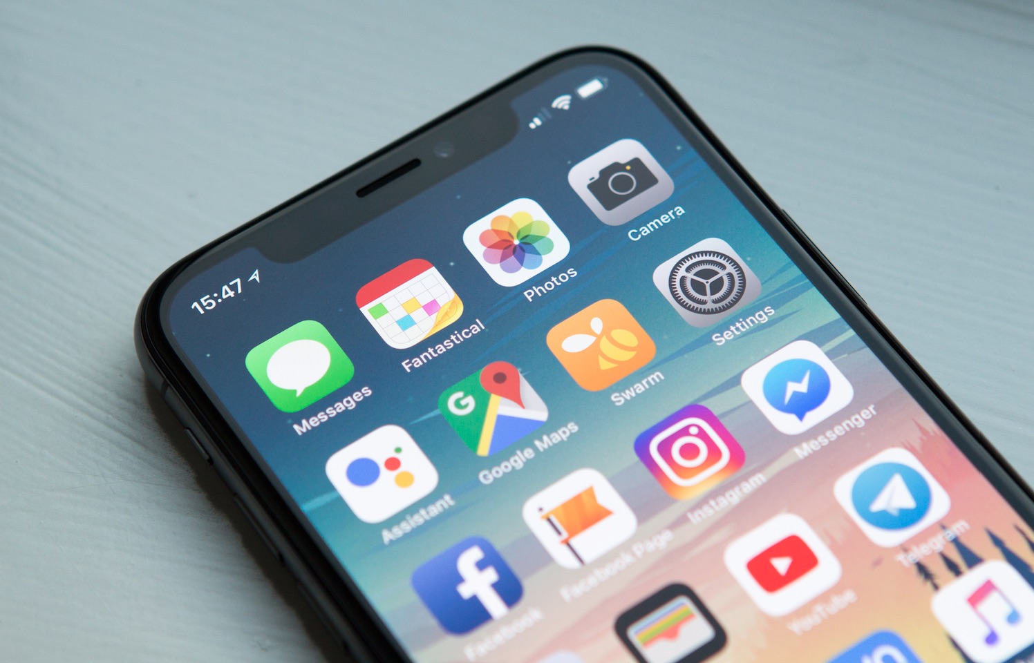Dalle candele alle forchette, Instagram apre lo shopping a tutti