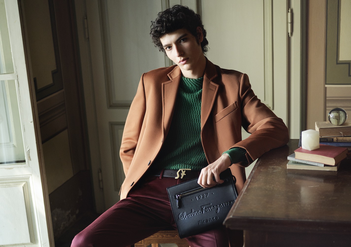 Ferragamo presenta la linea maschile Tornabuoni 1927