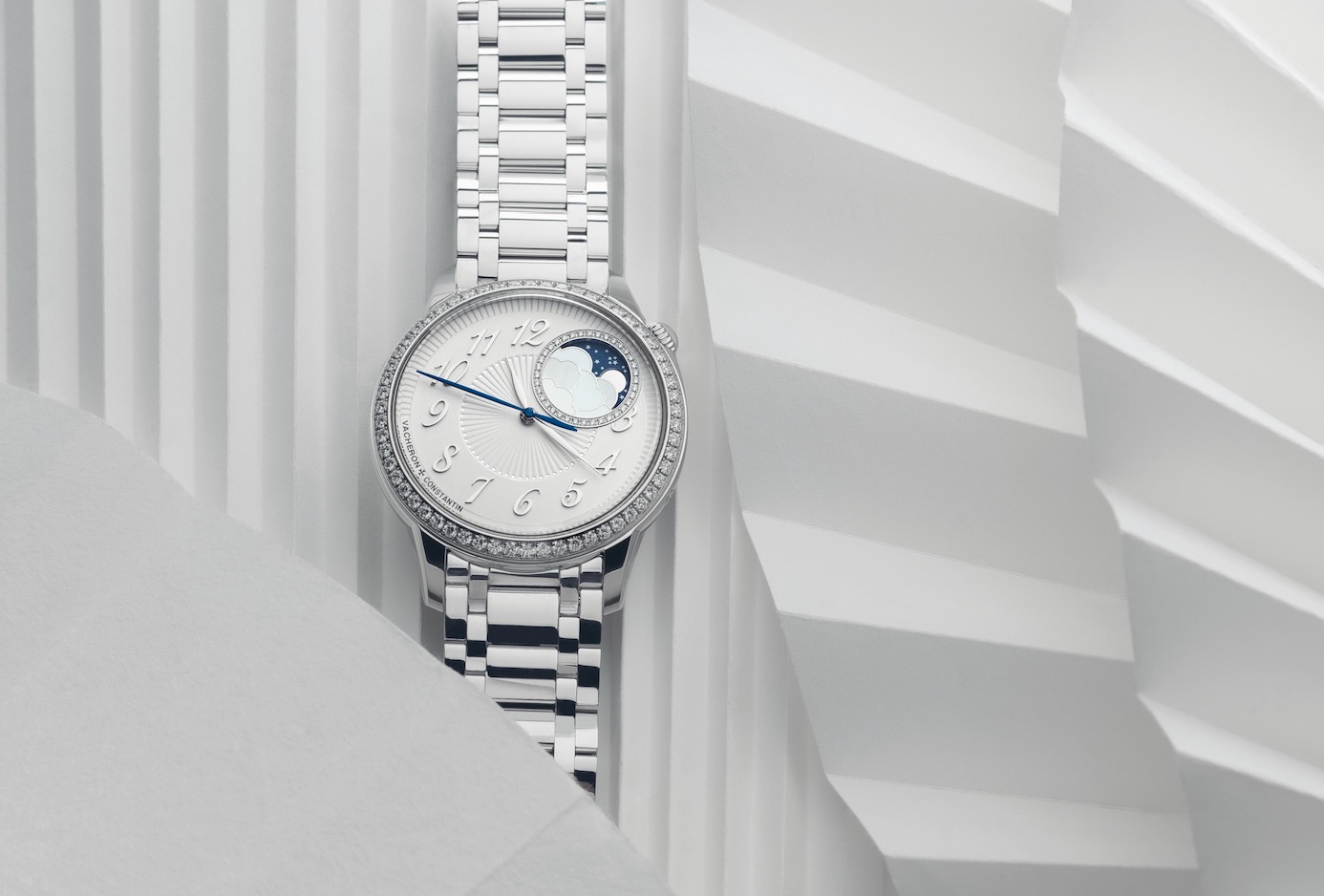 Vacheron Constantin firma l’eleganza con Égérie