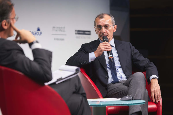 Otb fa da magazzino e da banca ai clienti per tutelare la filiera