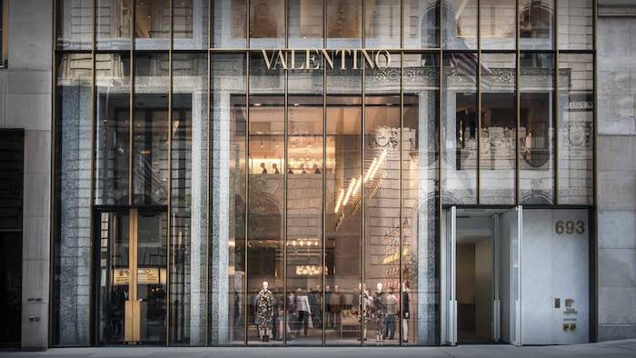 Lascia il flagship di Ny, Valentino citato in giudizio