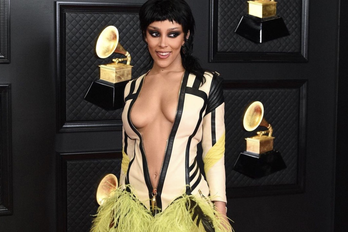 I Grammy riaprono i red carpet. E ritorna Roberto Cavalli