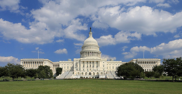 Senato Usa, prosegue la battaglia ai falsi online