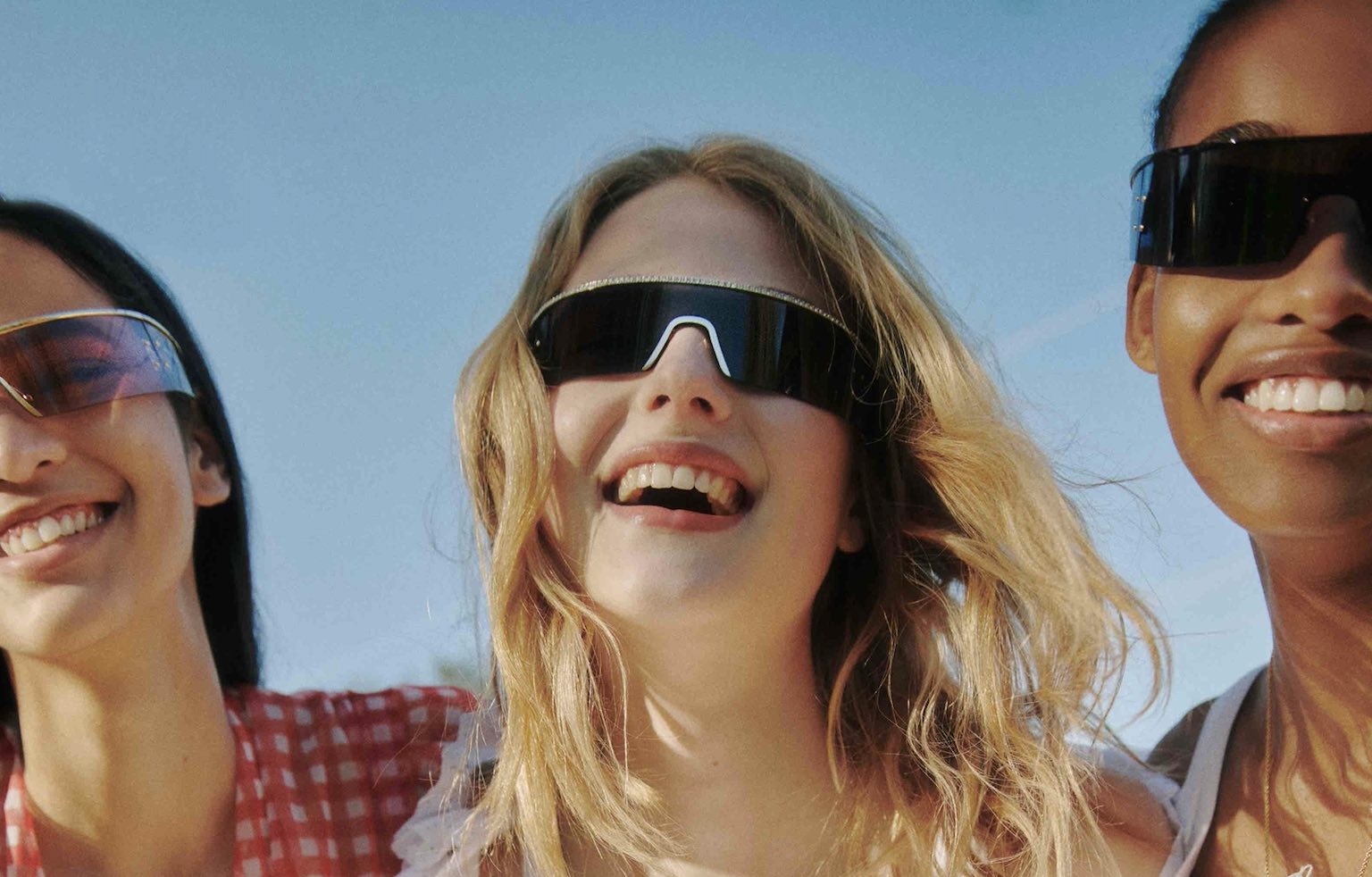 È arrivato il debutto eyewear di Philosophy e Lozza