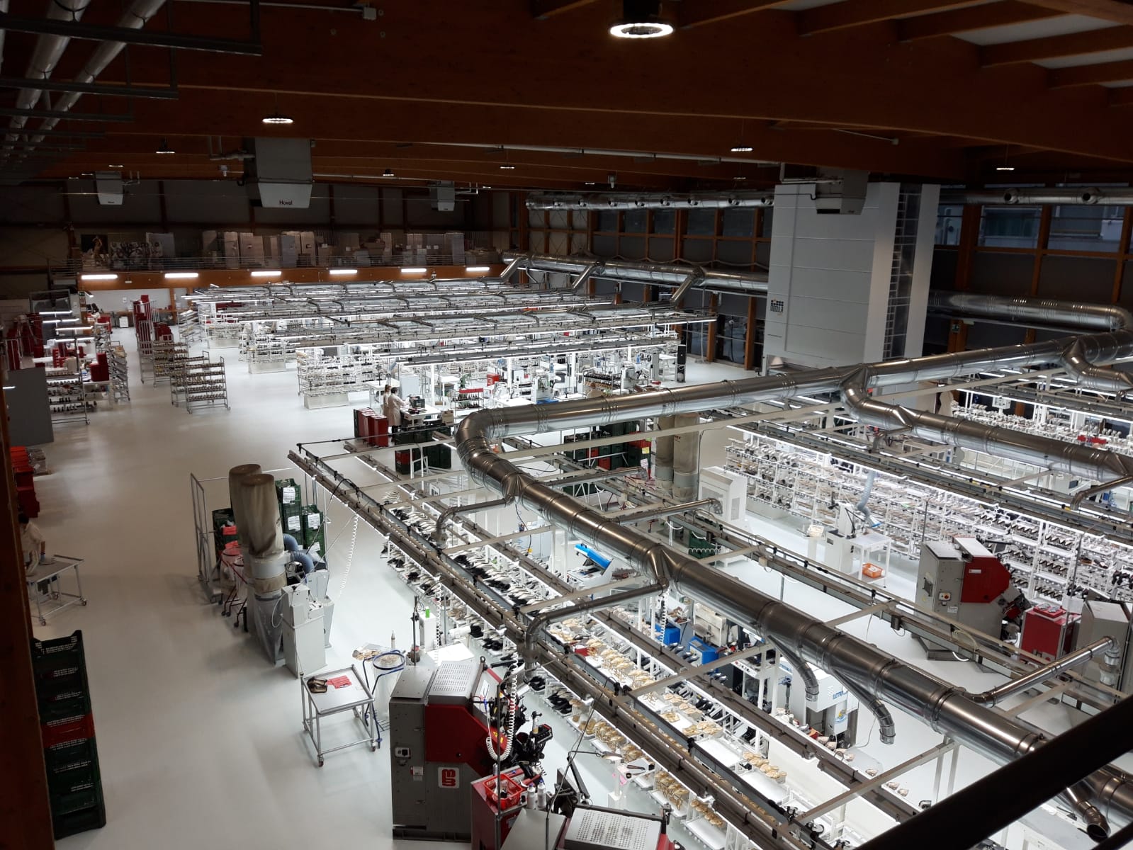 Valentino si prepara a riprendere la produzione