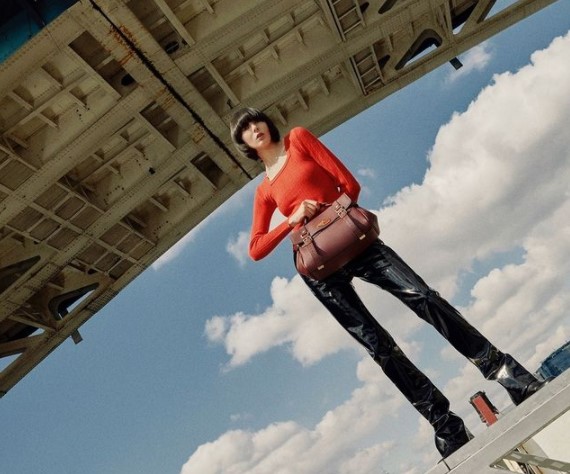 Anche Mulberry collabora con designer esterni