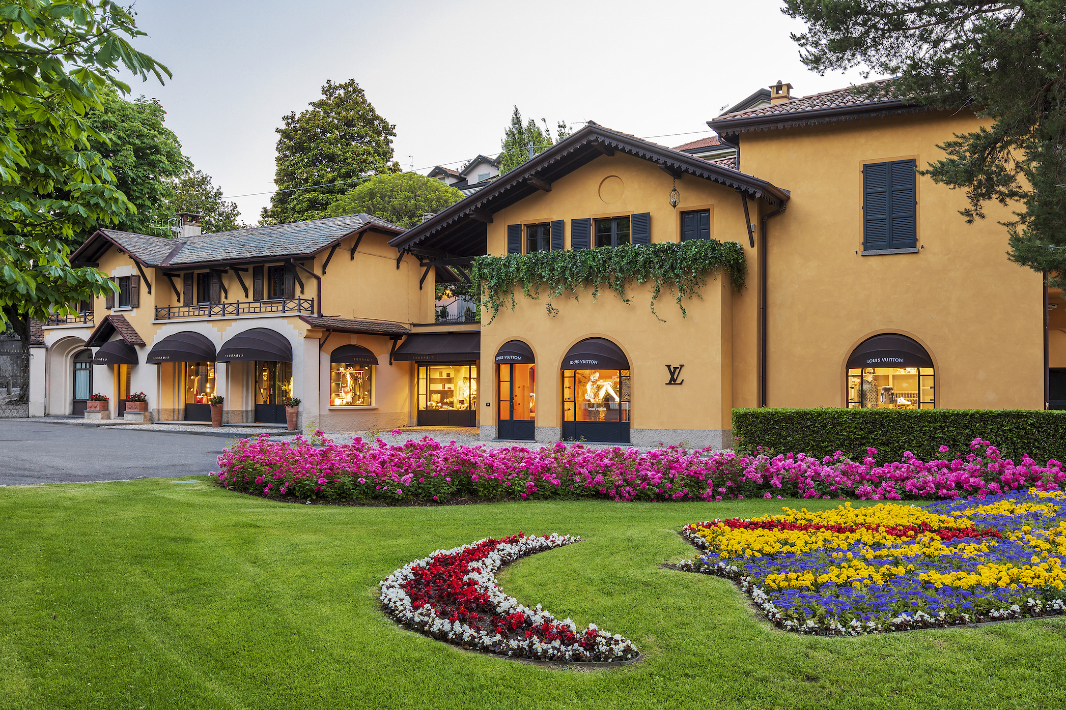 Louis Vuitton apre il primo pop up store sul Lago di Como