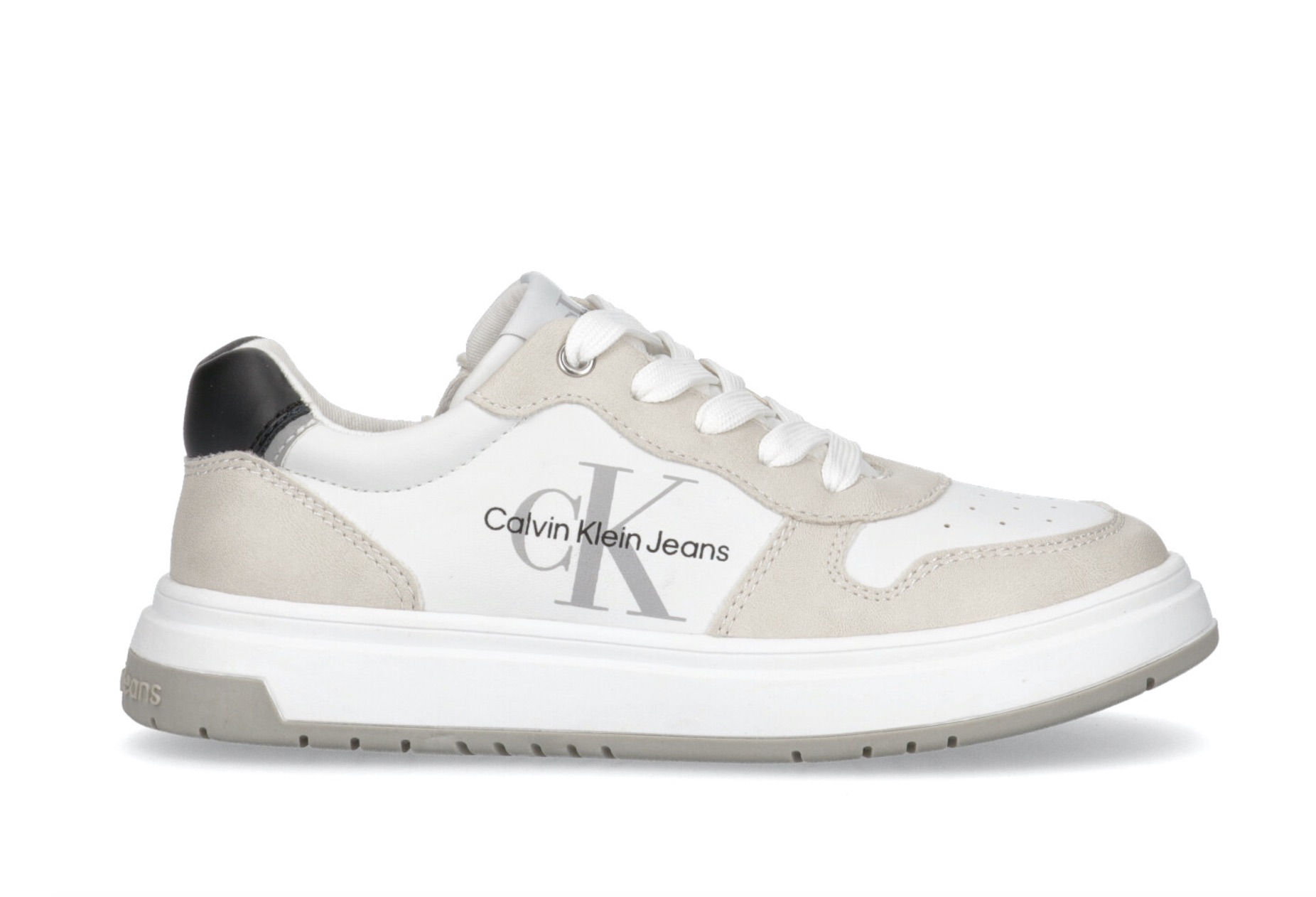 Calvin Klein Jeans affida a Elisabet le calzature kids