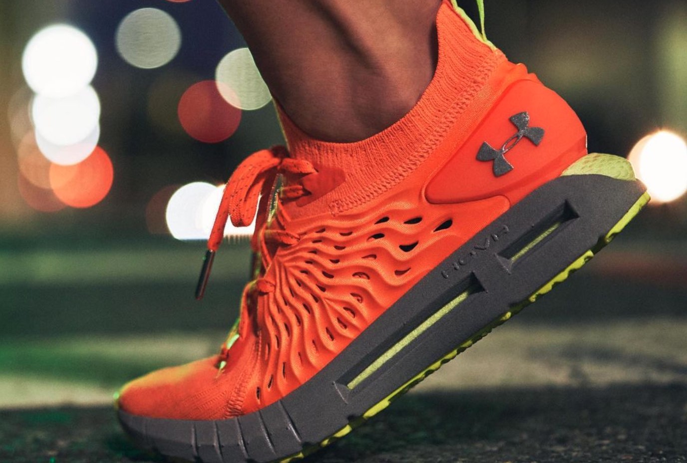 Huawei batte in tribunale anche Under Armour