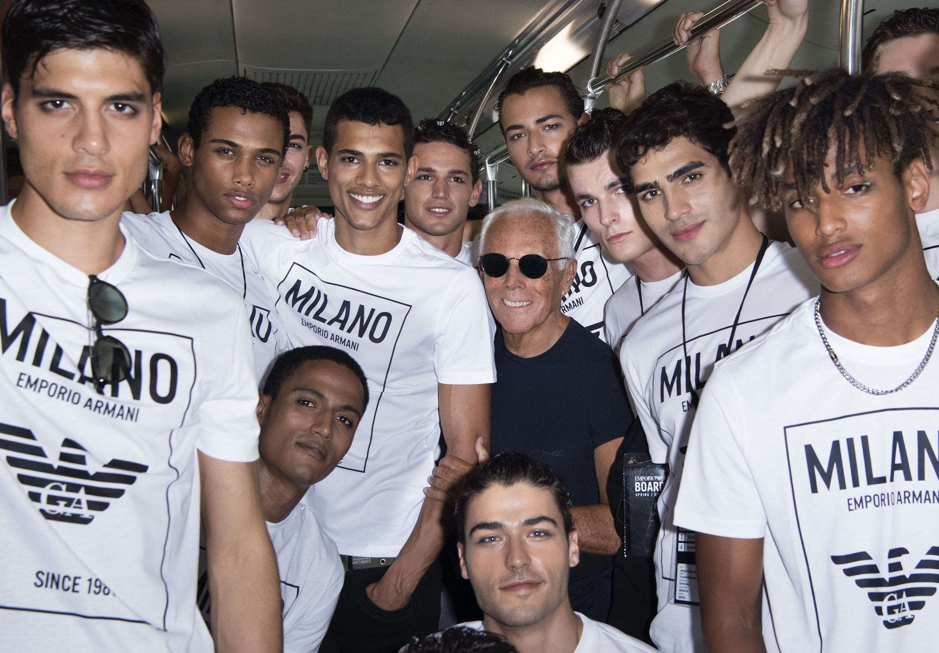 Emporio Armani celebra 40 anni col ritorno del magazine