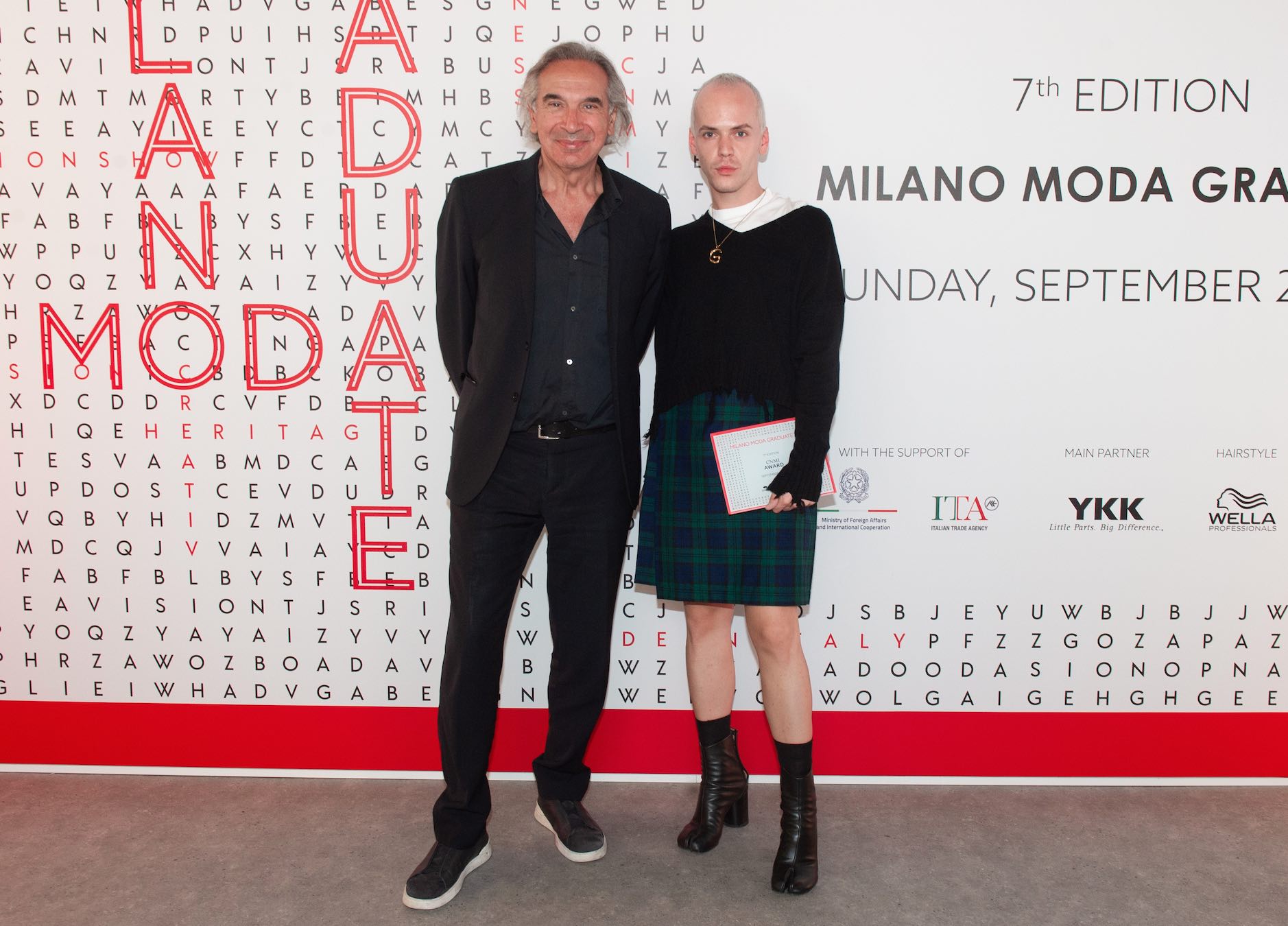Milano Moda Graduate premia Gabriele Larcher