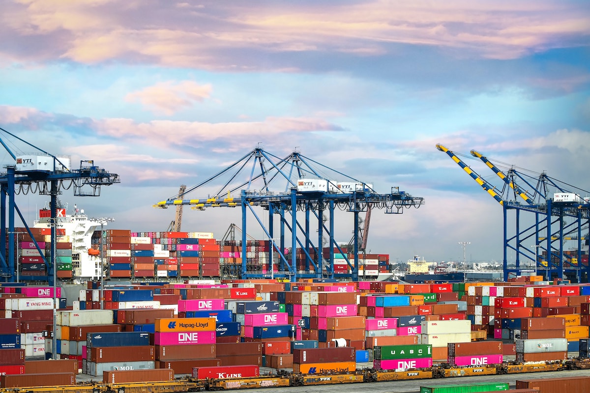 Crisi supply chain, il retail Usa si appella a Biden