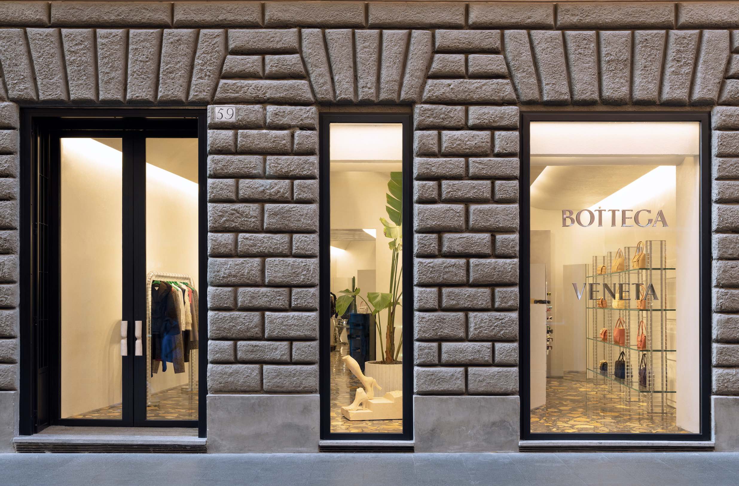 Maxi store in via Condotti per Bottega Veneta