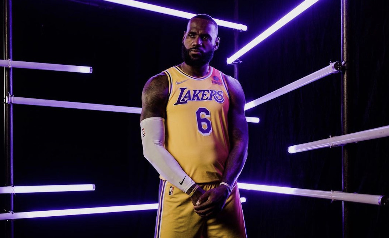 Nike lancia collezione con Liverpool e LeBron James