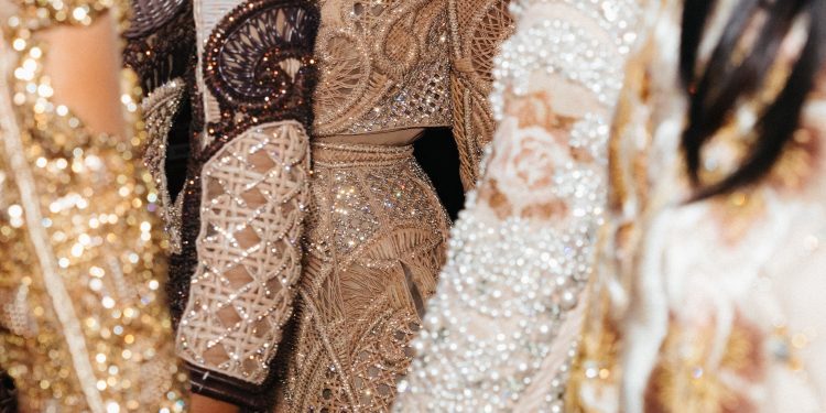 Debutta la fine jewelry di Balmain