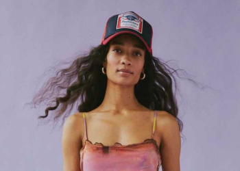 Per Urban Outfitters, holiday season a due cifre