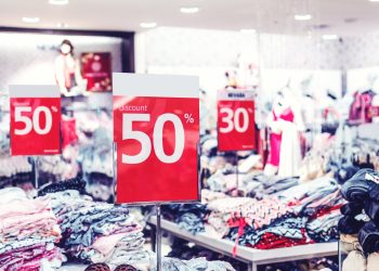 Partenza sottotono per i saldi 2022. Ma la moda ha fiducia