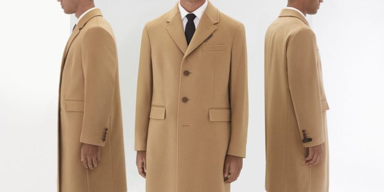 Burberry, prestito green da 300 mln £