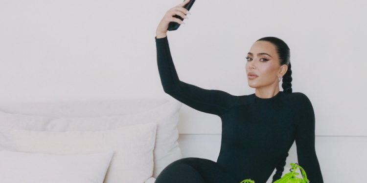 Kim Kardashian West protagonista dell’adv a puntate Balenciaga