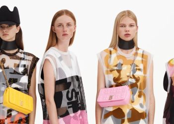 Burberry torna con show in presenza dopo due anni