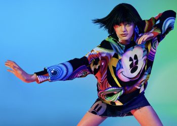 Topolino veste Desigual by Christian Lacroix