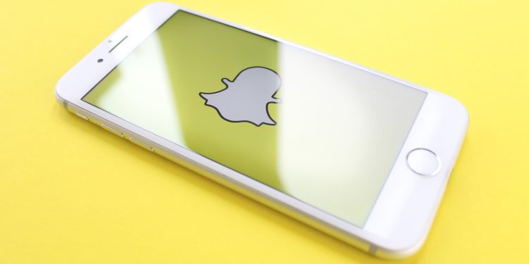 Snapchat testa adv tra le stories dei top influencer