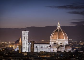 Bertelli (Prada): “Aiuti al sistema moda o le Pmi chiuderanno”