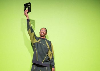 Saul Nash vince l’International Woolmark Prize 2022