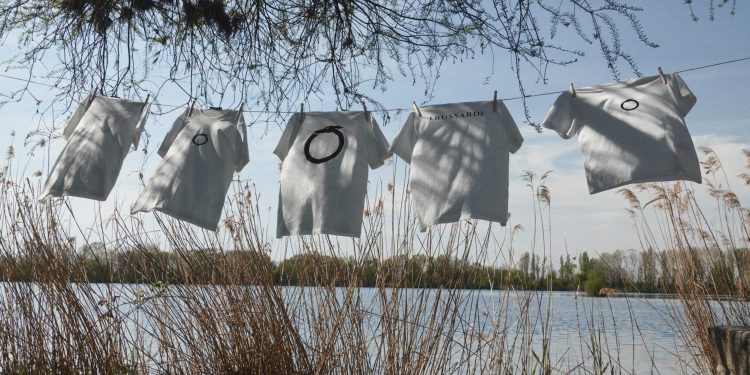 La svolta creativa di Trussardi esordisce in chiave green